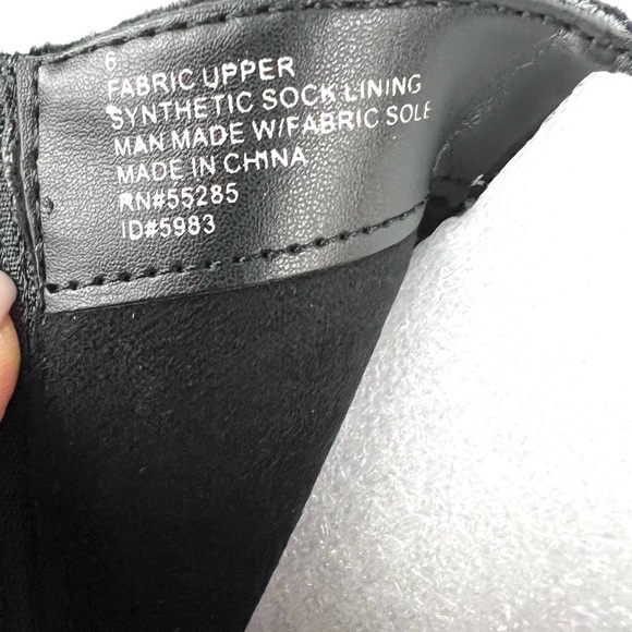 NEW - Express Rhinestone Embellished Platform Heeled Ankle Boots - Size 6 - Picture 12 of 12